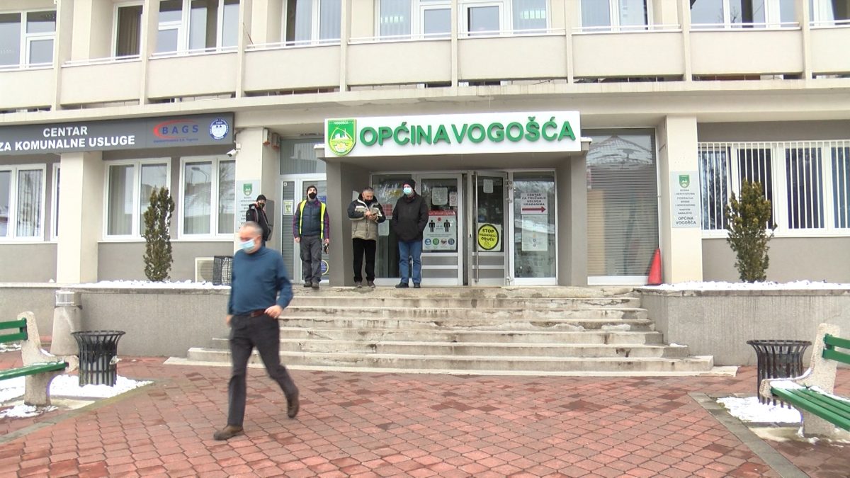 JEDNOKRATNA NOVČANA POMOĆ PENZIONERIMA KOJI SU KORISNICI MINIMALNE PENZIJE