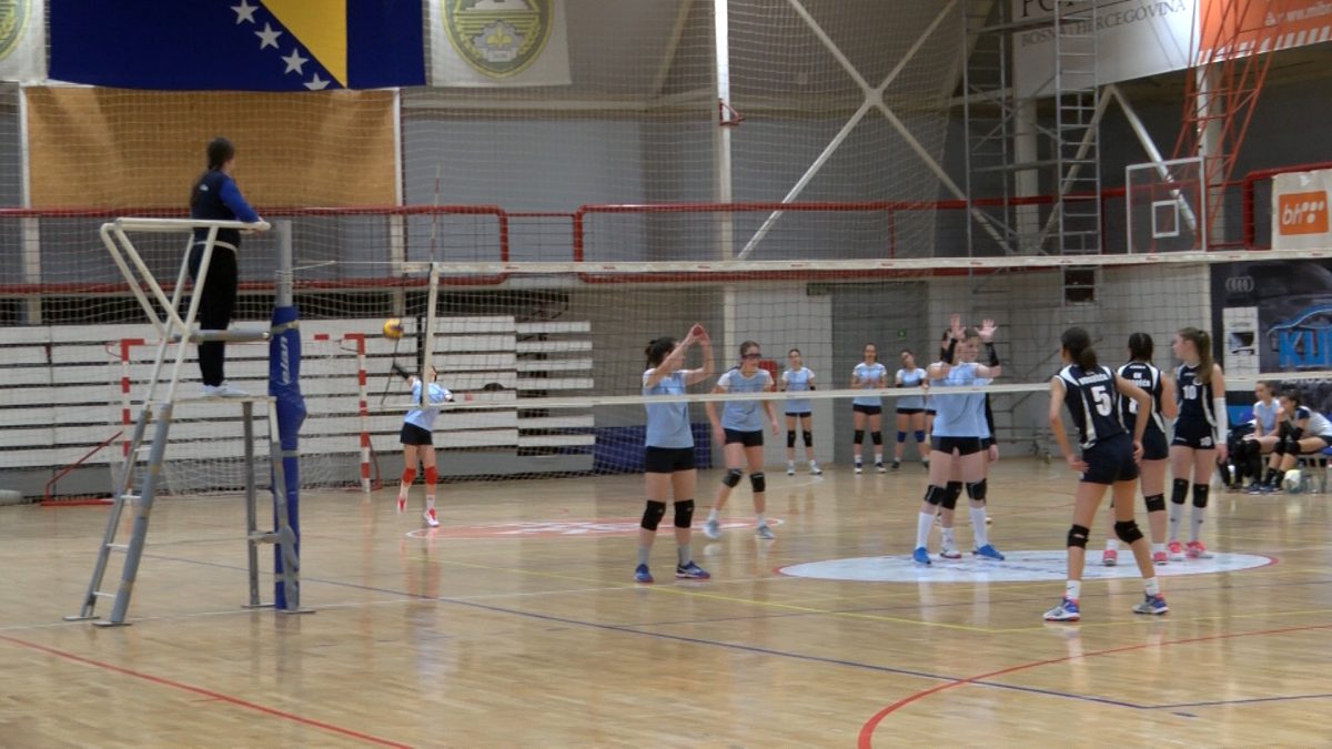 ODRŽAN ODBOJKAŠKI TURNIR ZA MLAĐE KATEGORIJE