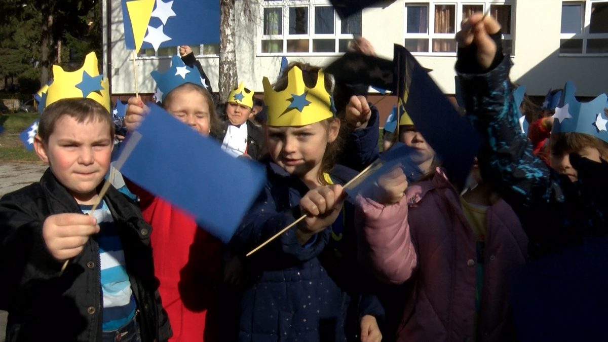 MALIŠANI VRTIĆA „TREŠNJICA“ OBILJEŽILI SU PREDSTOJEĆI DAN NEZAVISNOSTI BOSNE I HERCEGOVINE