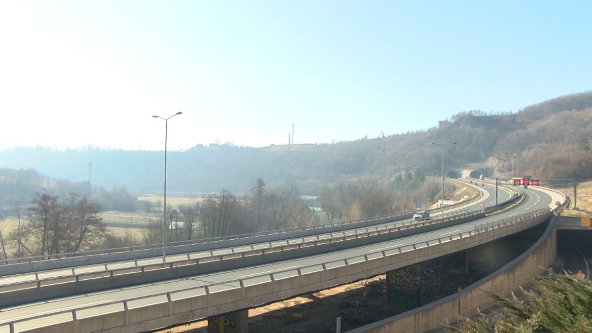 KOLIKO VOZAČI POZNAJU SAOBRAĆAJNE PROPISE NA AUTOPUTEVIMA?