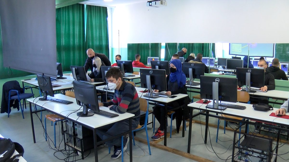 SREDNJOŠKOLSKI CENTAR VOGOŠĆA USPJEŠNO ŠKOLUJE ĐAKE MAŠINSKE TEHNIČKE ŠKOLE