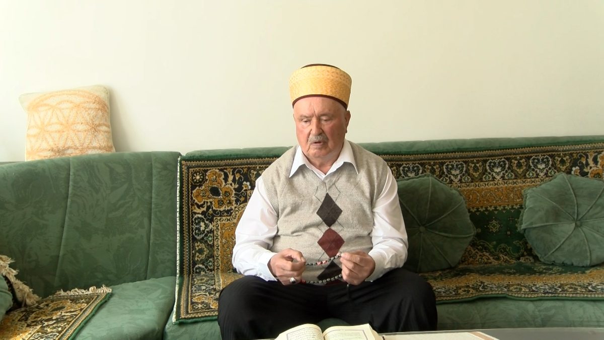 HADŽIJA SAFET DELIĆ I U SVOJOJ 86. GODINI POSTI MJESEC RAMAZAN