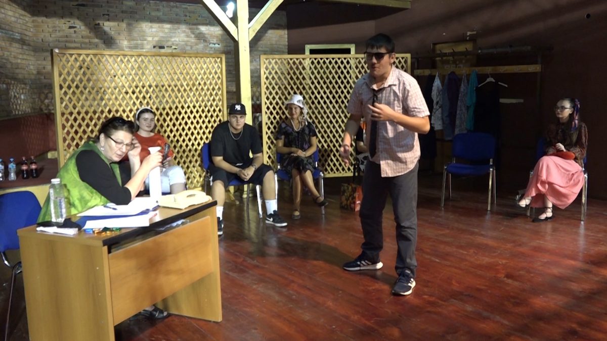 NA PROGRAMU “VOGOŠĆANSKIH DANA” TRI POZORIŠNE PREDSTAVE