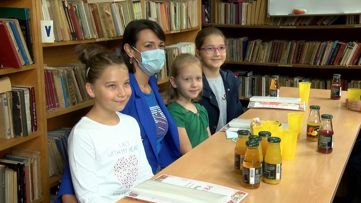 POVODOM DANA BOSANSKE PISMENOSTI U VOGOŠĆANSKOJ BIBLIOTECI NAGRAĐENA TRI NAJAKTIVNIJA ČITAOCA DJEČIJE KNJIŽEVNOSTI