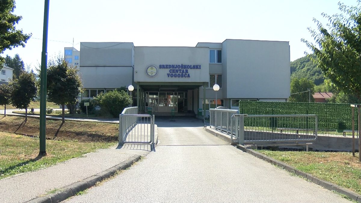 U SŠC VOGOŠĆA U TOKU SU POSLJEDNJE PRIPREME ZA POČETAK NOVE ŠKOLSKE GODINE