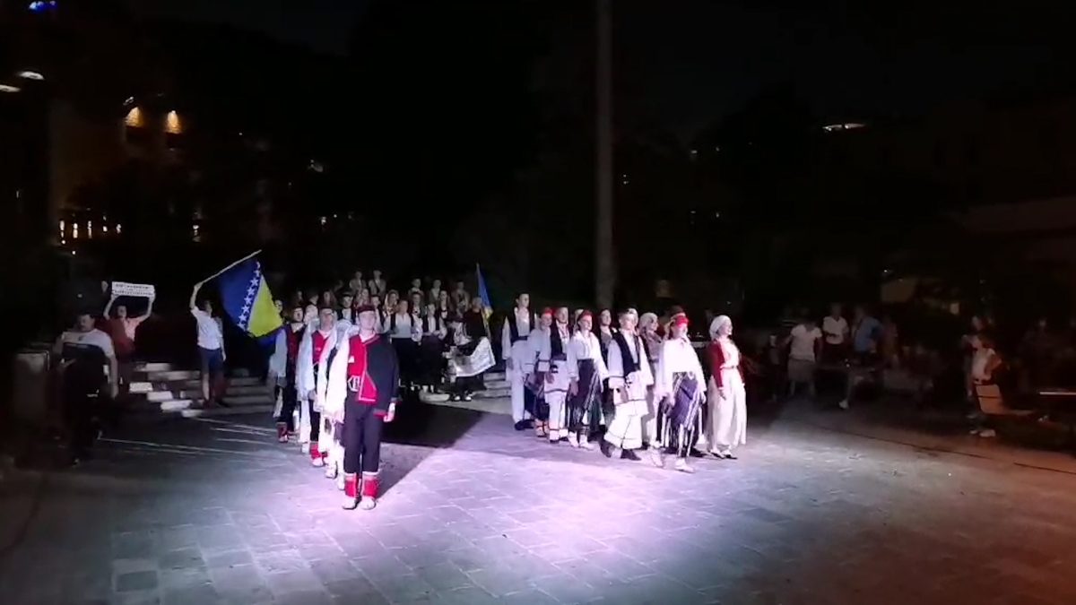 ČLANOVI KUD „VOGOŠĆA“ NASTUPILI NA INTERNACIONALNOM FESTIVALU FOLKLORA U BUDVI