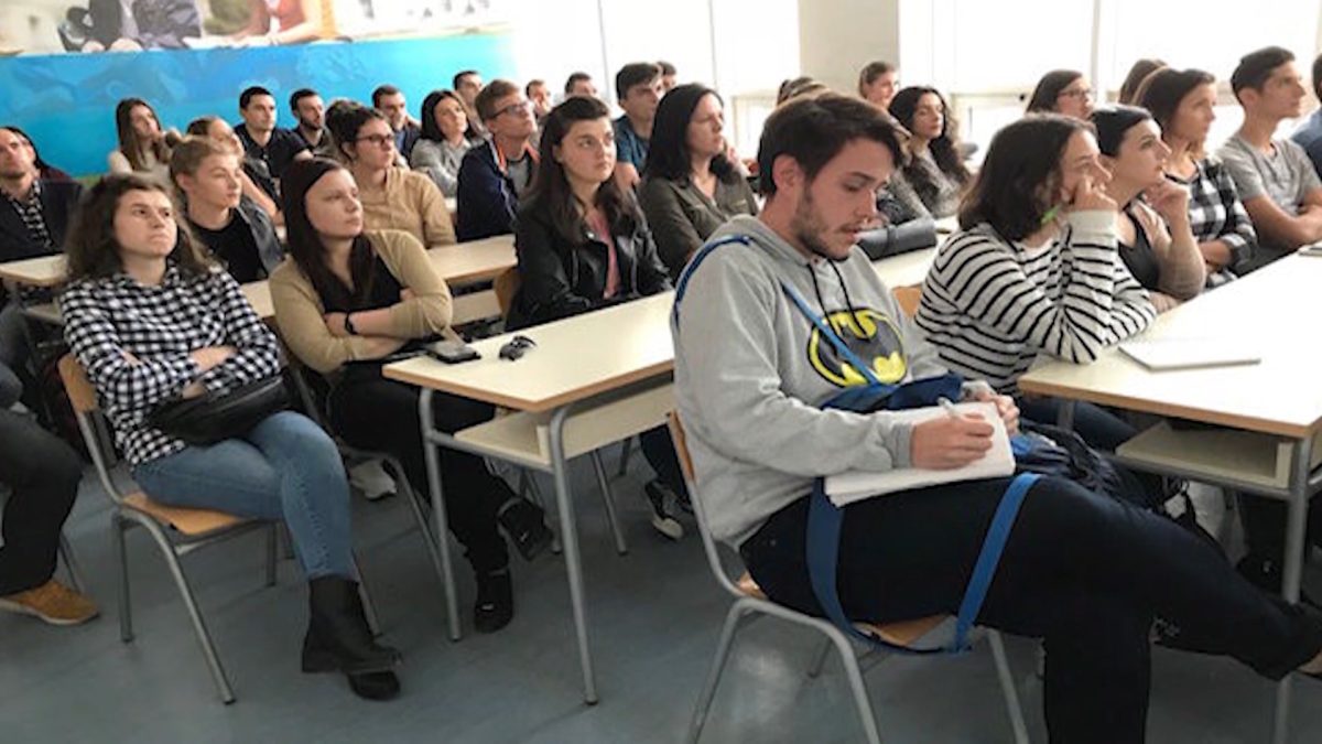 FARUK DEVIĆ: ŽELIMO BOLJE USLOVE STUDIRANJA