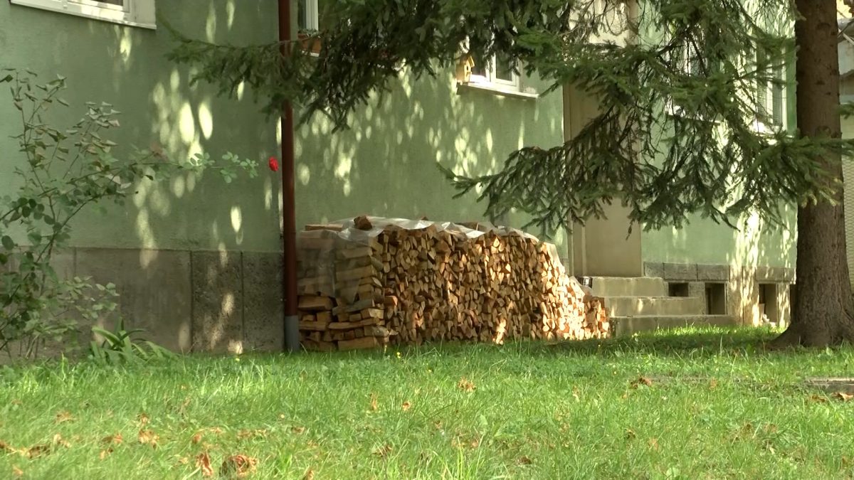 INSPEKTORAT OPĆINE VOGOŠĆA: UPOZORENJE GRAĐANIMA KOJI NEPROPISNO ODLAŽU DRVA ZA ZIMU