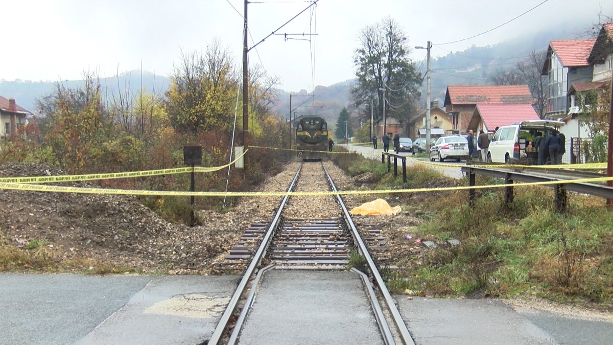 U ŽELJEZNIČKOJ NESREĆI SMRTNO NASTRADALA DJEVOJČICA