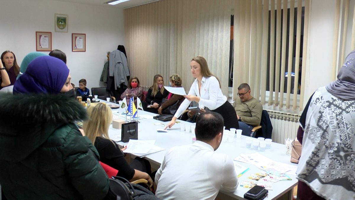 UDRUŽENJE ZA KREATIVNO UČENJE  „MAK“ ORGANIZOVALO DONATORSKO VEČE