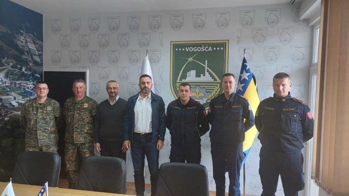 CIVILNA ZAŠTITA VOGOŠĆA DODIJELILA PRIZNANJA ZASLUŽNIM POJEDINCIMA