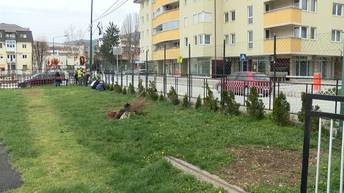 DVORIŠTE OŠ „ZAHID BARUČIJA“ U NOVOM RUHU