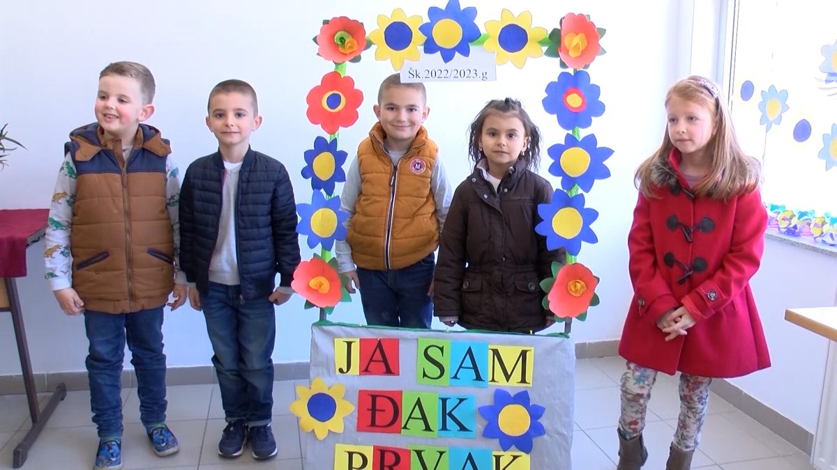 U OŠ “PORODICE EF. RAMIĆ” I OVE GODINE OČEKUJU DVA ODJELJENJA PRVAČIĆA