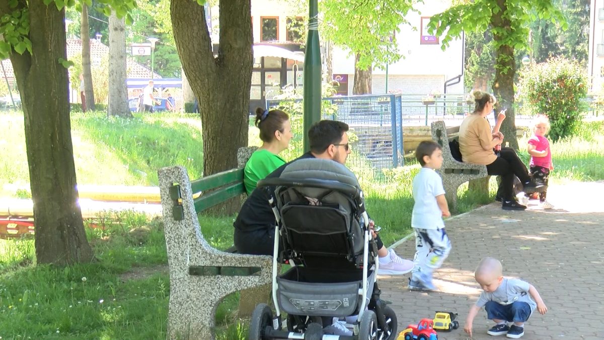ANKETA: ZA VOGOŠĆANE PORODICA ZNAČI SVE
