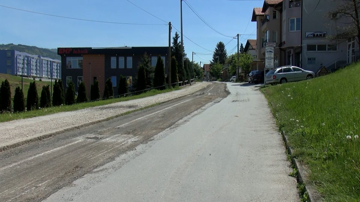 POČELI RADOVI NA REKONSTRUKCIJI ULICE IZETA DELIĆA