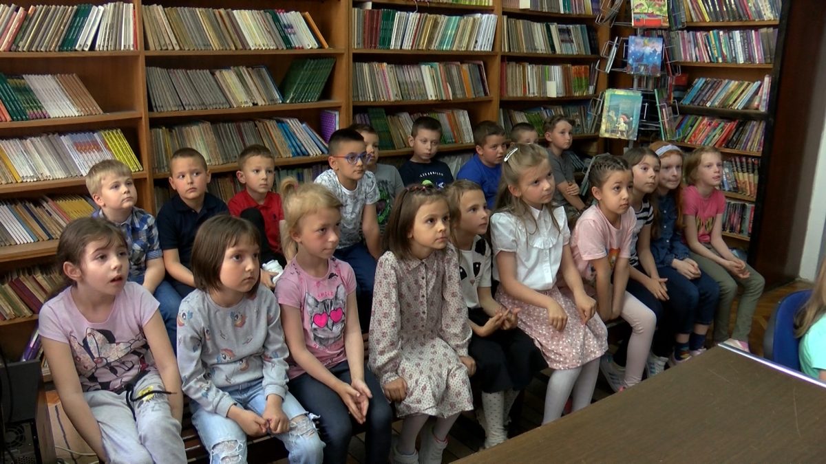 VOGOŠĆANSKU BIBLIOTEKU POSJETILI PRVAČIĆI OŠ „ZAHID BARUČIJA“