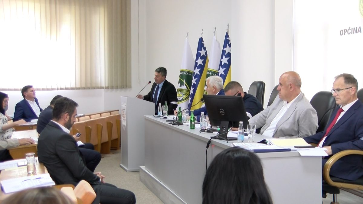 ODRŽANA ŠESNAESTA REDOVNA SJEDNICA OPĆINSKOG VIJEĆA VOGOŠĆA