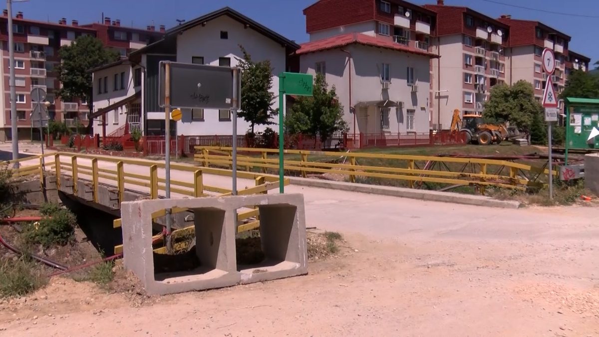POČELI RADOVI NA IZGRADNJI NOVOG MOSTA U NASELJU UGLJEŠIĆI