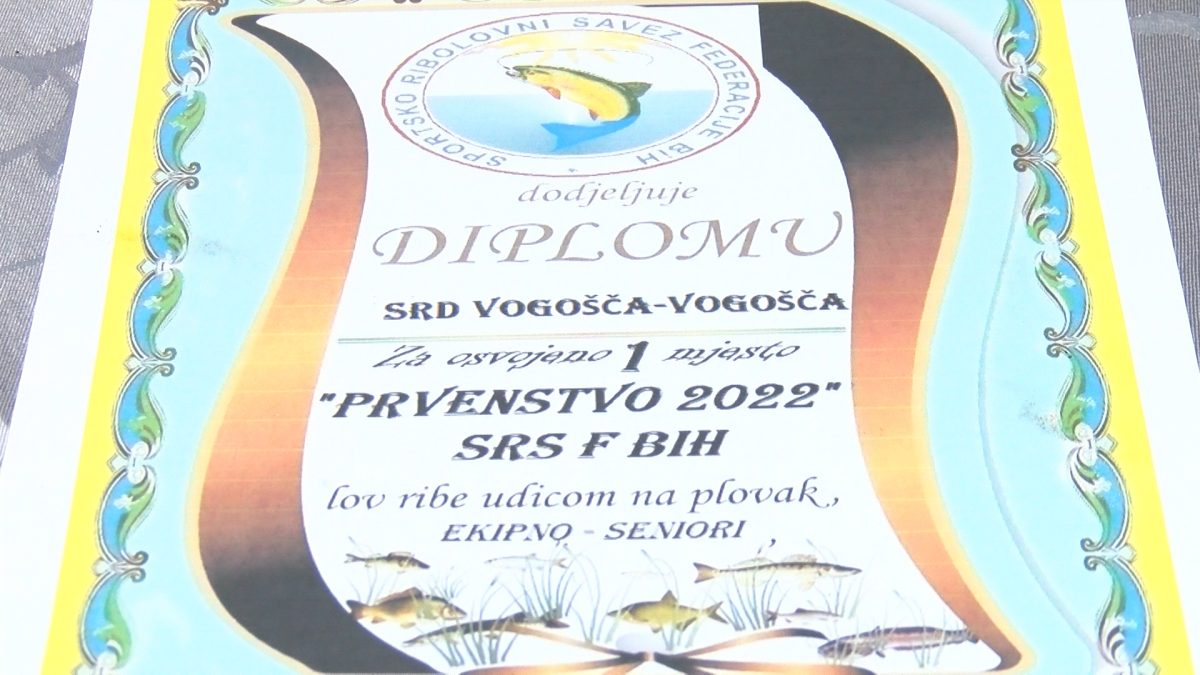 ČLANOVI  SRD VOGOŠĆA NOVI SU EKIPNI PRVACI FBIH U ULOVU RIBE NA PLOVAK