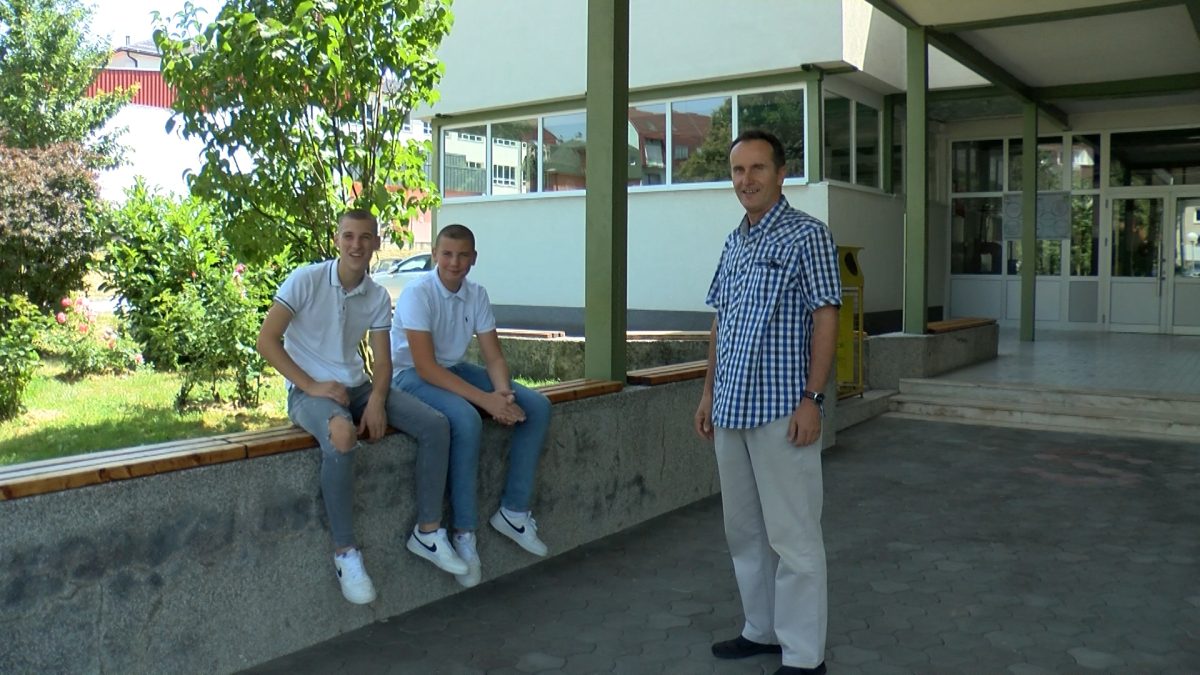 ZAVRŠEN PRVI UPISNI ROK U SREDNJE ŠKOLE: U SŠC VOGOŠĆA POPUNJENA MJESTA ZA MAŠINSKOG I EKONOMSKOG TEHNIČARA