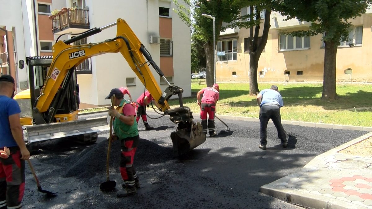 OTPOČELI ZAVRŠNI RADOVI NA ASFALTIRANJU ULICE “BRANILACA VIJENCA”