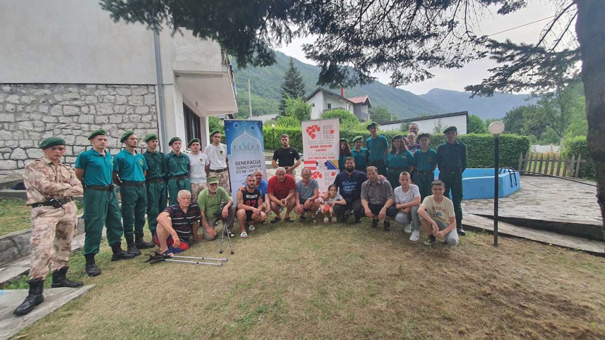 VOGOŠĆANSKE IZVIĐAČE NA BORAČKOM JEZERU POSJETILI ČLANOVI OU “TEMPO”