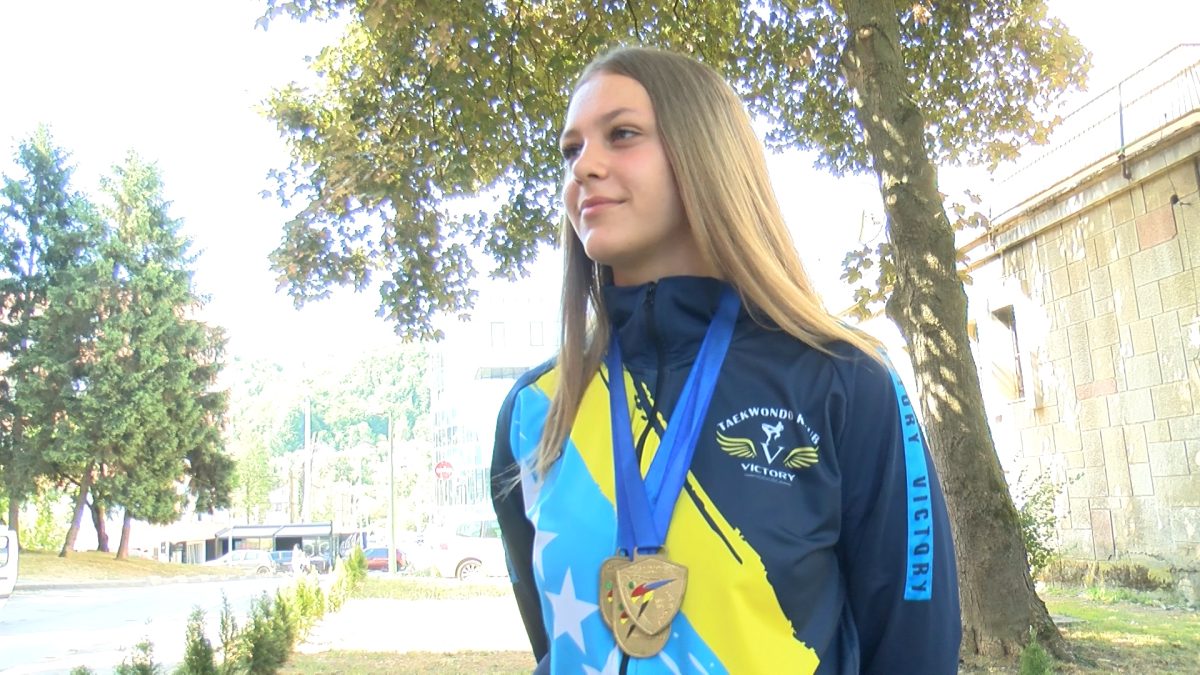 ČLANICA TAEKWONDO KLUBA  „VICTORY“ EMINA HAJDARPAŠIĆ NASTUPA NA SVJETSKOM PRVENSTVU U BUGARSKOJ