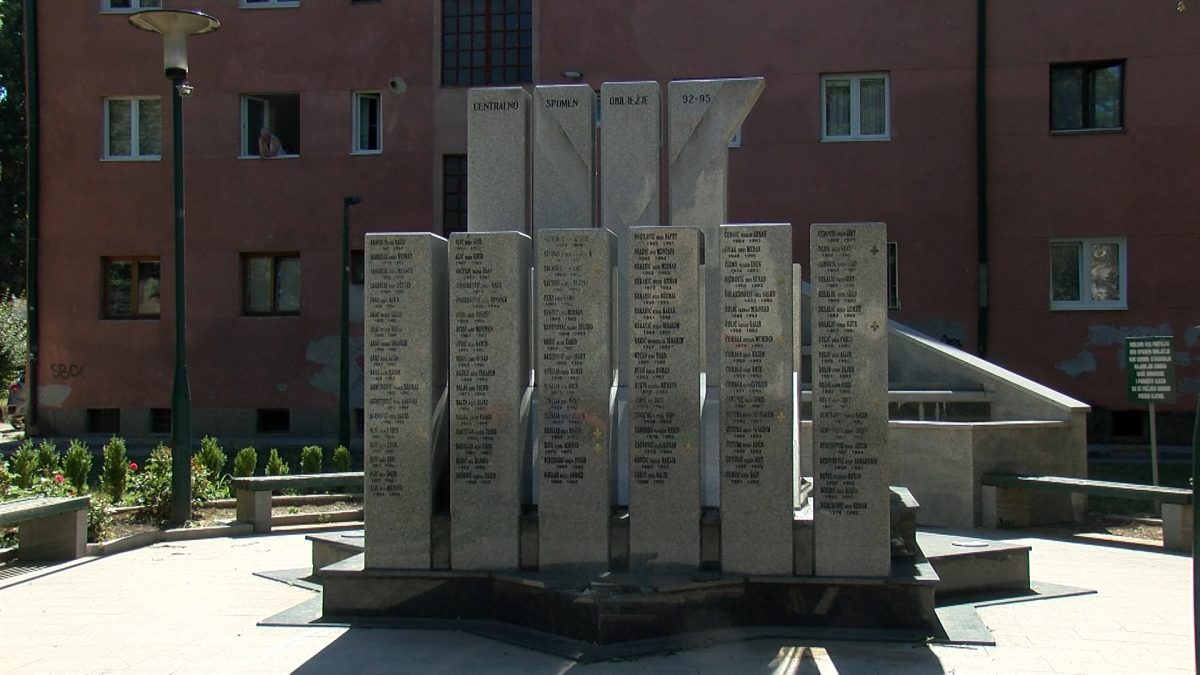 OŠTEĆENO CENTRALNO SPOMEN OBILJEŽJE USKORO ĆE BITI SANIRANO