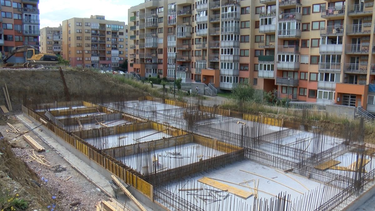 U NASELJU ROSULJE U TOKU IZGRADNJA STAMBENE ZGRADE U OKVIRU PROGRAMA SOCIJALNOG ZBRINJAVANJA