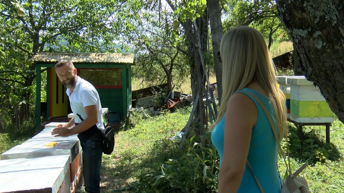 VOGOŠĆANSKI PČELAR MIHRET HALILOVIĆ: OVOGODIŠNJI PRINOSI GOTOVO DVOSTRUKO VEĆI U ODNOSU NA PRETHODNE GODINE
