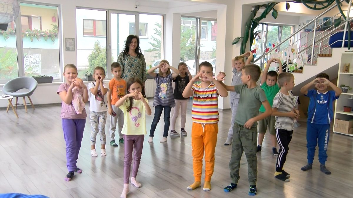 EDUKATIVNO – KREATIVNI CENTAR „TETA PRIČALICA“ MJESTO SRETNOG ODRASTANJA