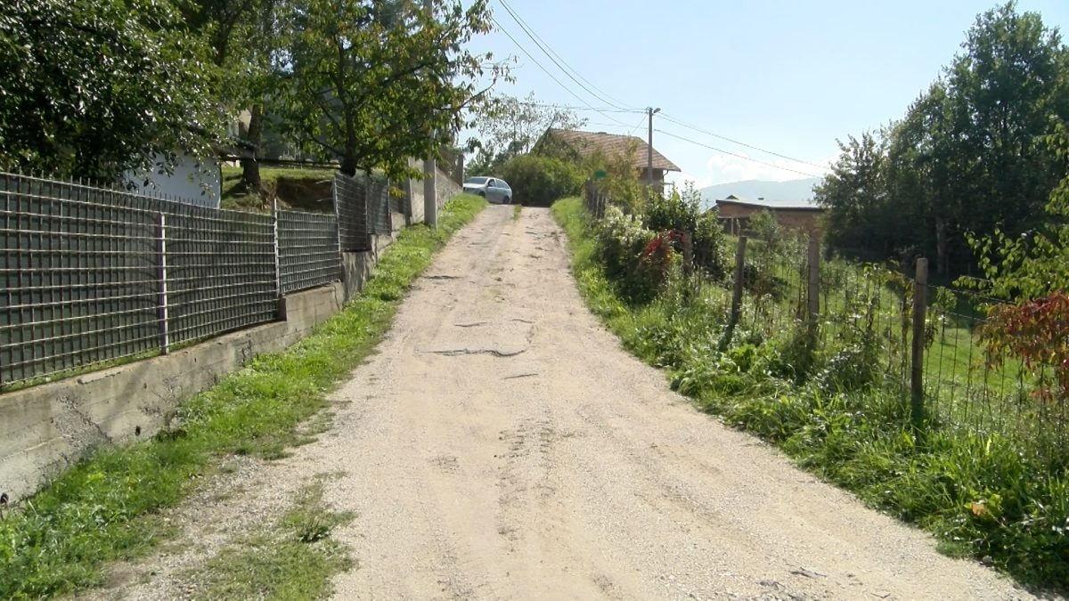 POČELI RADOVI NA REKONSTRUKCIJI ULICE MITRA ŠUĆURA