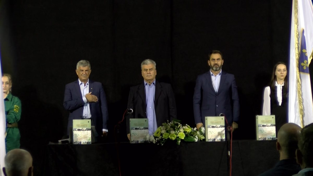 U VOGOŠĆI ODRŽANA PROMOCIJA KNJIGE „PRVI KORPUS U ODBRANI SARAJEVA 1992. – 1995.“, AUTORA PROF. DR. NEDŽADA AJNADŽIĆA