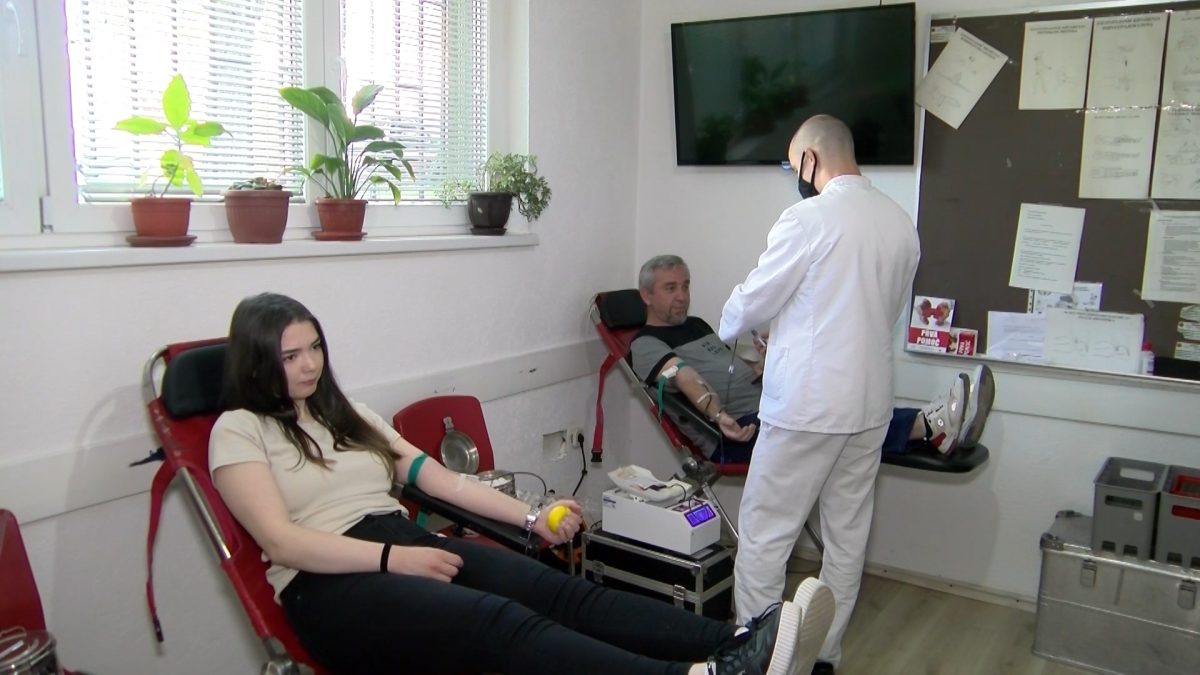 U PROSTORIJAMA CRVENOG KRIŽA VOGOŠĆA SUTRA JOŠ JEDNA AKCIJA DOBROVOLJNOG DARIVANJA KRVI