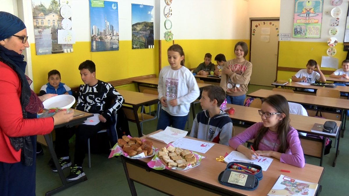 U OŠ “PORODICE EF. RAMIĆ” OBILJEŽEN SVJETSKI DAN JABUKE