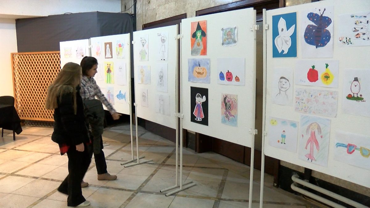 OTVORENA IZLOŽBA DJEČJIH RADOVA U FOAJEU JU KSC VOGOŠĆA