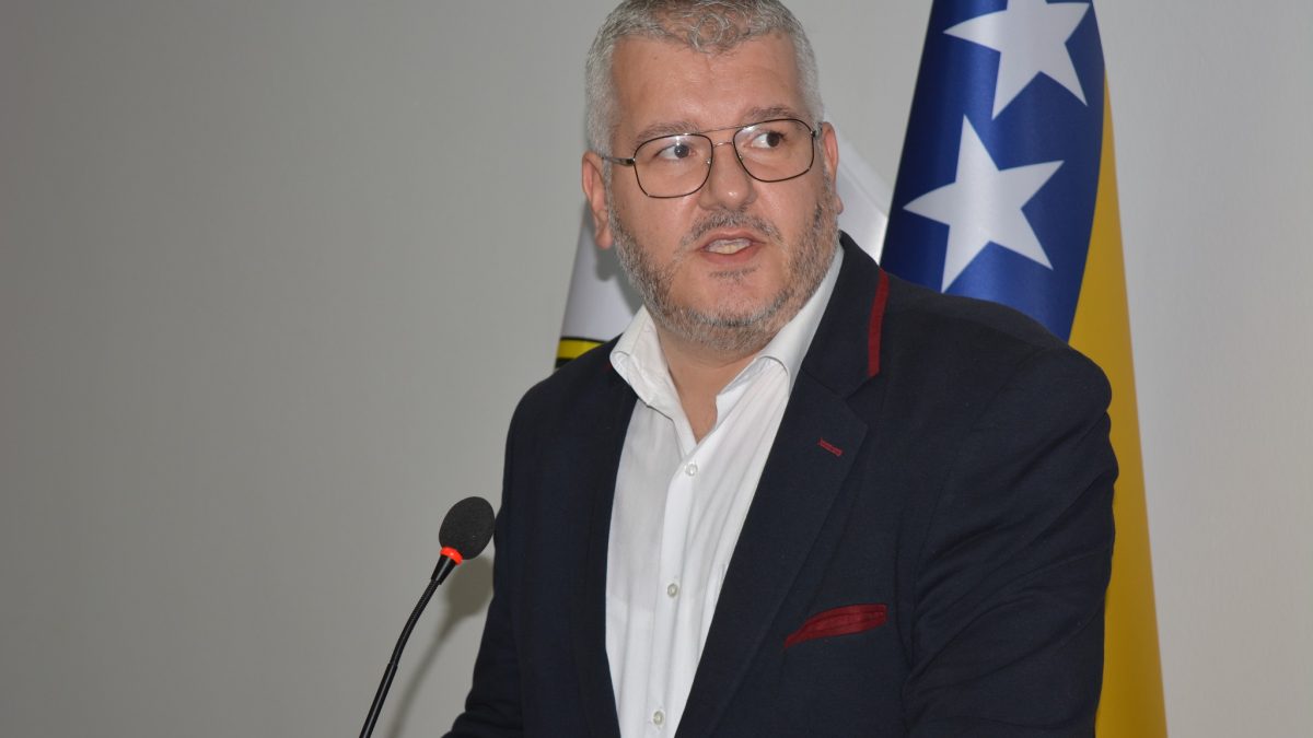 MIGDAD HASANOVIĆ IMENOVAN ZA VRŠIOCA DUŽNOSTI NAČELNIKA OPĆINE VOGOŠĆA