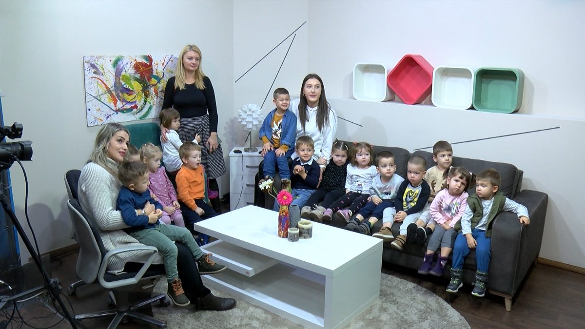 MALIŠANI SARAJEVSKOG VRTIĆA “PAHULJICA” U POSJETI RTV VOGOŠĆA