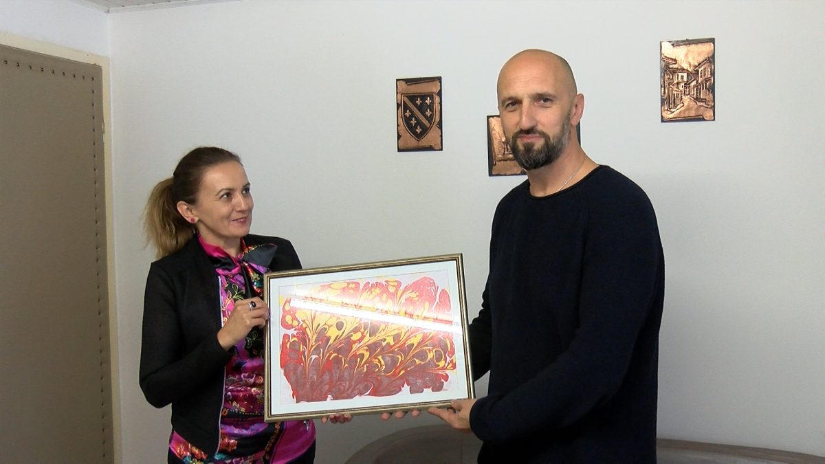 PREDSJEDNICA UDRUŽENJA „SAHAN“ POSJETILA RTV VOGOŠĆA