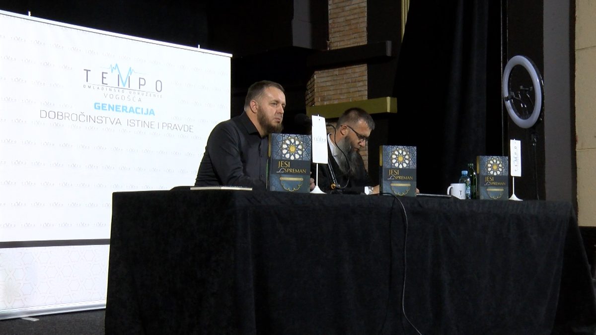 OU „TEMPO“ ORGANIZOVALO TRIBINU „TAJNA LIJEPOG ŽIVOTA“