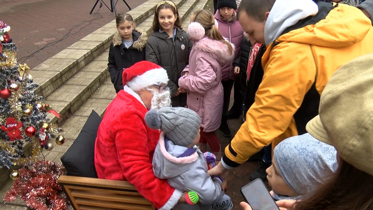 UDRUŽENJE VOGOŠĆANI ORGANIZOVALO TRADICIONALNU „NOVOGODIŠNJU ČAROLIJU“