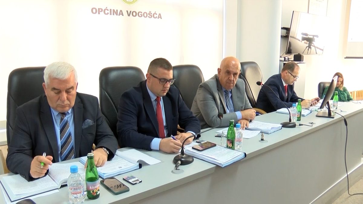 SUTRA 21. REDOVNA SJEDNICA OPĆINSKOG VIJEĆA VOGOŠĆA