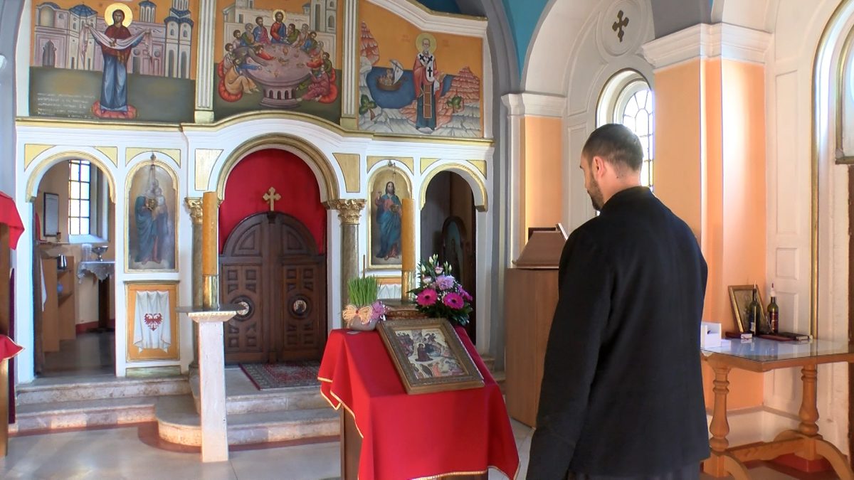 PRAVOSLAVNI BOŽIĆ:  PRAZNIK  CIJELE PORODICE