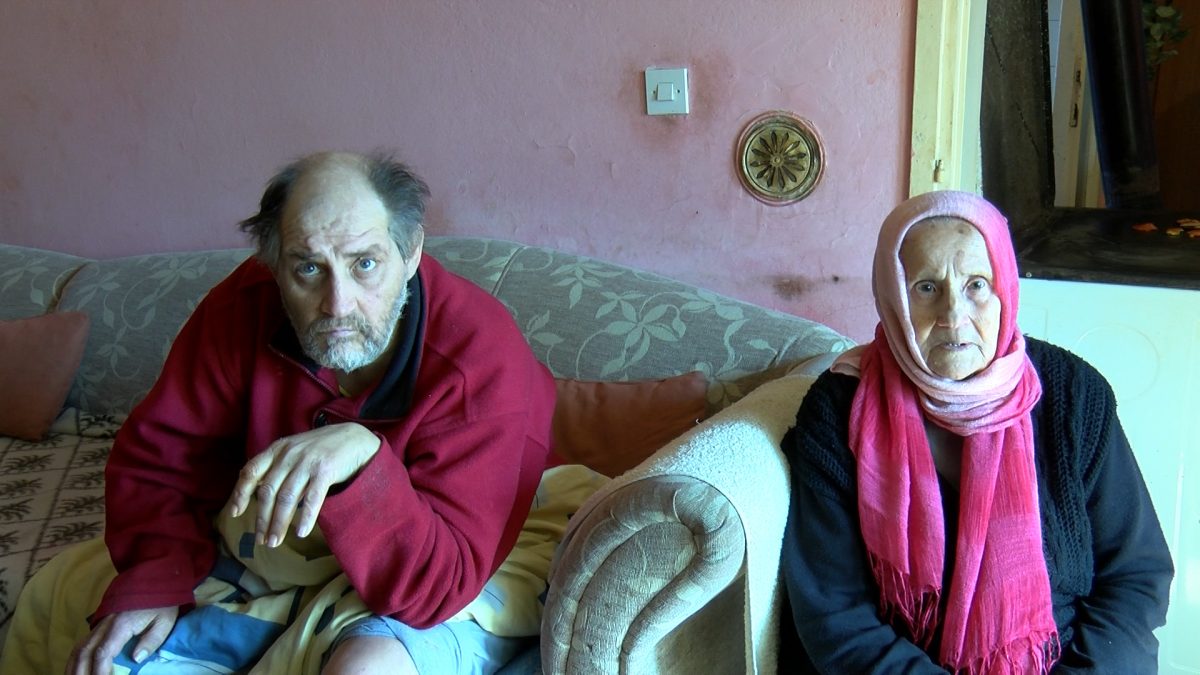 OMLADINSKO UDRUŽENJE „TEMPO“ POKREĆE AKCIJU ADAPTIRANJA STANA ZA ČETVEROČLANU PORODICU BABIĆ IZ VOGOŠĆE