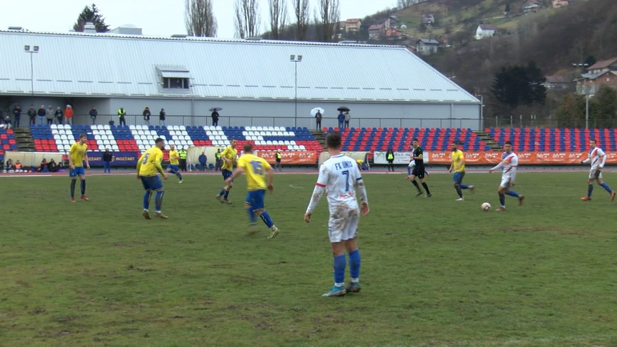 FUDBALERI UNISA SIGURNI PROTIV AZOTA