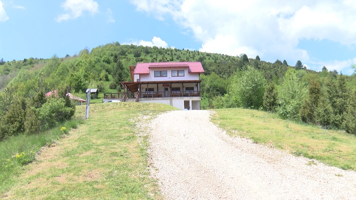 PLANINARSKI DOM “MOTKA” SPREMAN ZA OVOGODIŠNJU ĆEVAPIJADU
