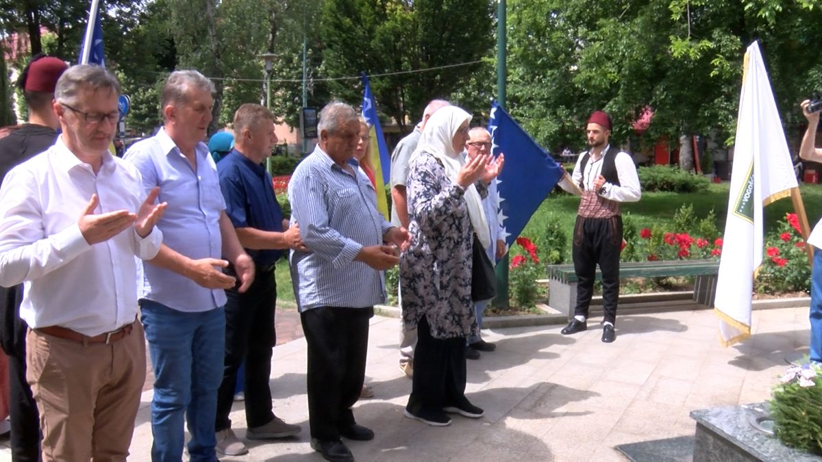 U POVODU DANA OPĆINE VOGOŠĆA ODATA POČAST ŠEHIDIMA I POGINULIM BORCIMA