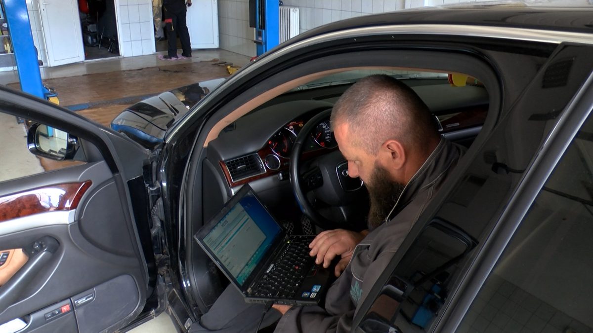 OBAVEZNO PRIPREMITI AUTOMOBIL ZA DUŽA PUTOVANJA