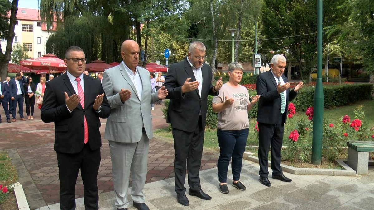 NA CENTRALNOM SPOMEN-OBILJEŽJU U VOGOŠĆI OBILJEŽENA 31. GODIŠNJICA FORMIRANJA PRVOG KORPUSA ARMIJE REPUBLIKE BIH