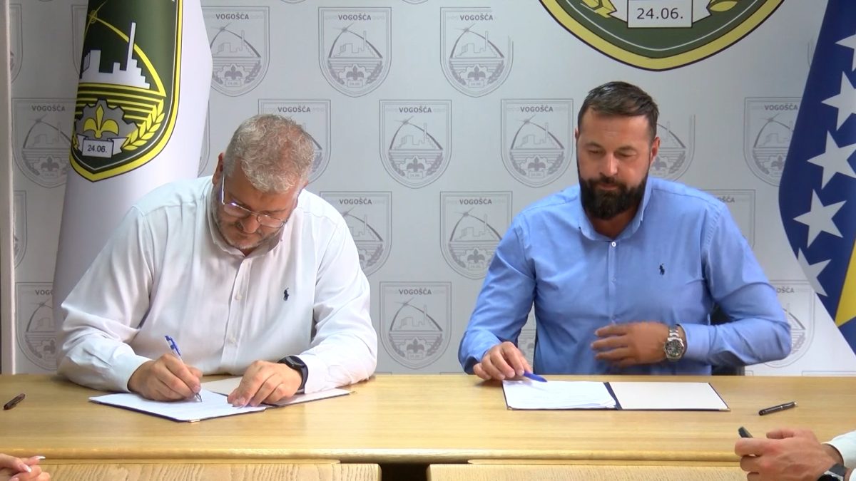 NAKON VIŠE OD 60 GODINA UPRAVNA ZGRADA JU KSC VOGOŠĆA BIĆE DOGRAĐENA I NADZIDANA; POTPISAN SPORAZUM O REALIZACIJI PRVE FAZE RADOVA VRIJEDAN 300.000 KM